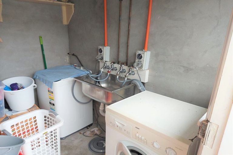 Photo of property in 25-35 Butler Street, Naenae, Lower Hutt, 5011