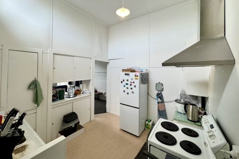 Photo of property in 90 Victoria Avenue, Palmerston North, 4410