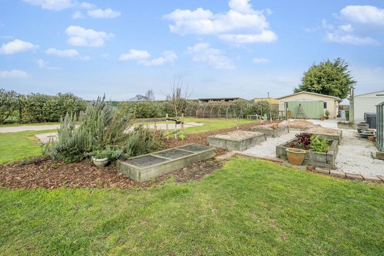 Photo of property in 75 Cowans Road, Leeston, 7683