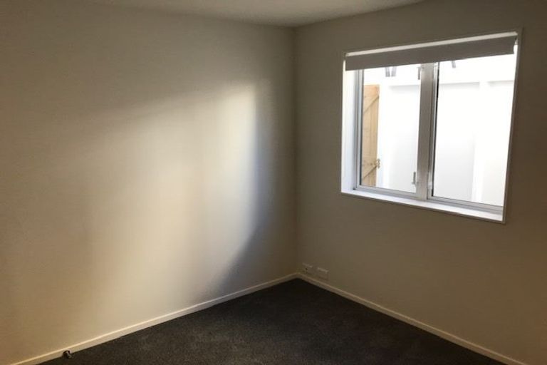 Photo of property in Pirie Street Townhouses, 22/35 Pirie Street, Mount Victoria, Wellington, 6011