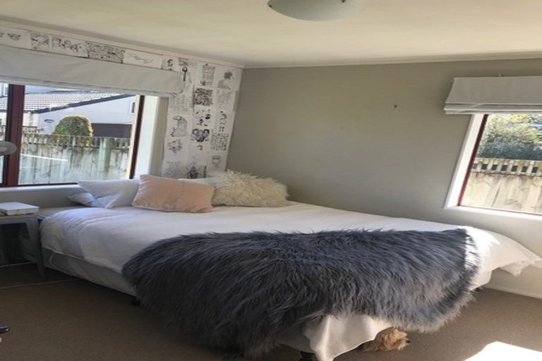 Photo of property in 14 Kilkenny Place, Fitzherbert, Palmerston North, 4410