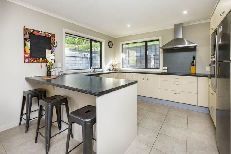 Photo of property in 15 Kirton Drive, Riverstone Terraces, Upper Hutt, 5018