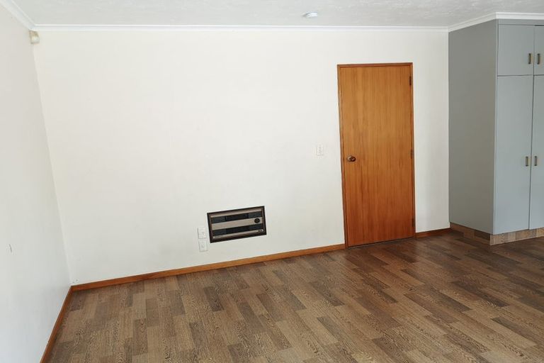 Photo of property in 59 Apsley Drive, Avonhead, Christchurch, 8042