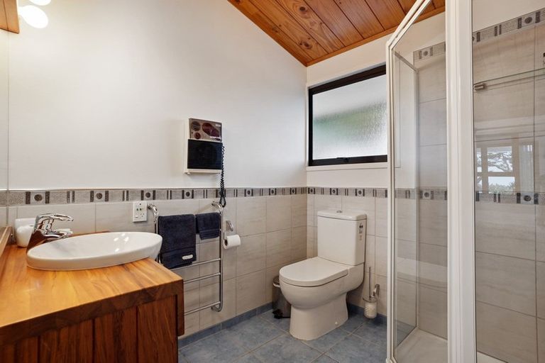 Photo of property in 151 Oaia Road, Muriwai, Waimauku, 0881