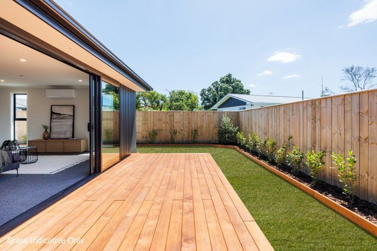 Photo of property in 5a Belvedere Crescent, Takaro, Palmerston North, 4412