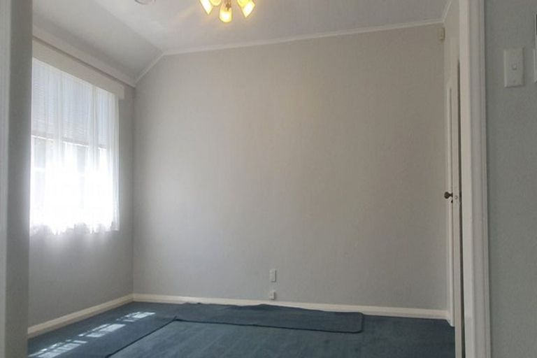 Photo of property in 125 Waiwhetu Road, Waterloo, Lower Hutt, 5011