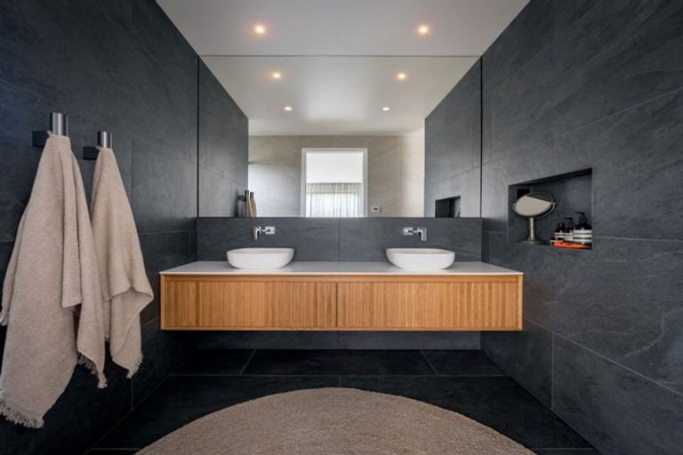 Photo of property in 7 Ruby Ridge, Wanaka, 9305