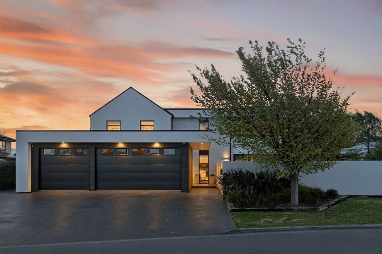 Photo of property in 17 Chesterfield Place, Rangiora, 7400