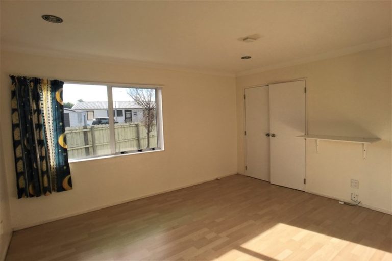 Photo of property in 15 Advocate Place, Randwick Park, Auckland, 2105