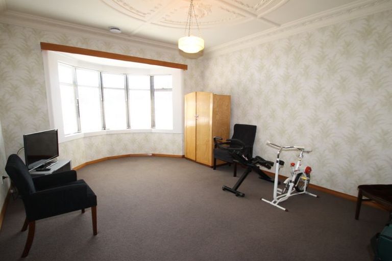 Photo of property in 203 Macandrew Road, South Dunedin, Dunedin, 9012