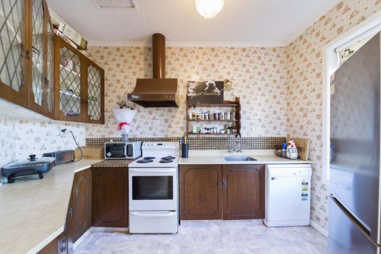 Photo of property in 8a Fitzroy Street, Normanby, Hawera, 4614