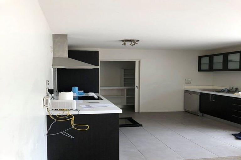 Photo of property in 545 Barbadoes Street, Edgeware, Christchurch, 8013