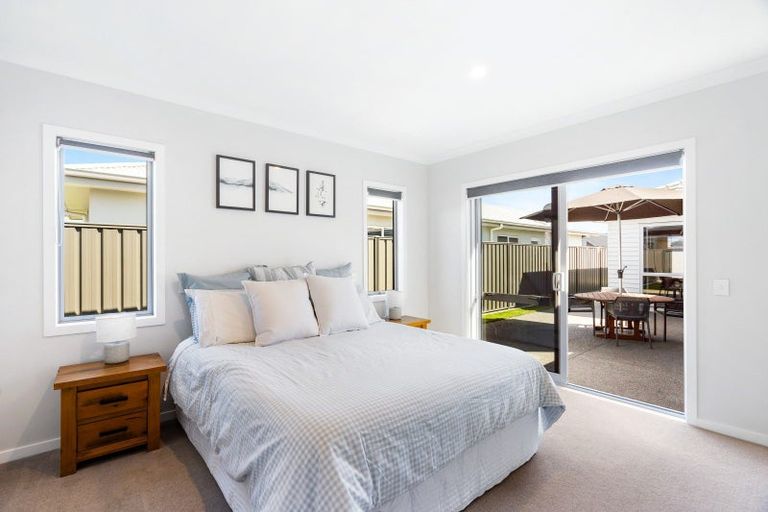 Photo of property in 22 Young Place, Taradale, Napier, 4112