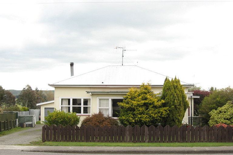 Photo of property in 62 Racecourse Road, Waipukurau, 4200