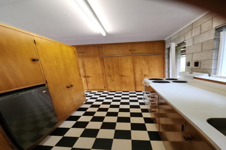 Photo of property in 2/13 May Street, Hamilton East, Hamilton, 3216