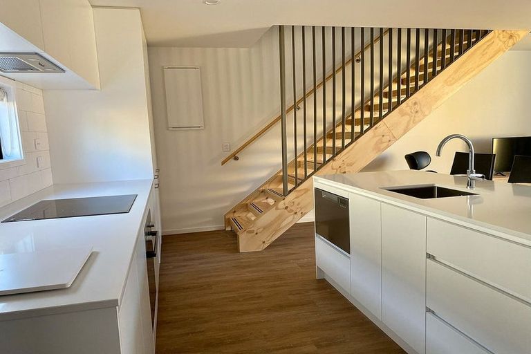 Photo of property in 2/45 Division Street, Riccarton, Christchurch, 8041