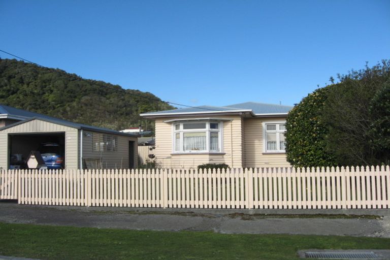 Photo of property in 15 Cardwell Street, Cobden, Greymouth, 7802