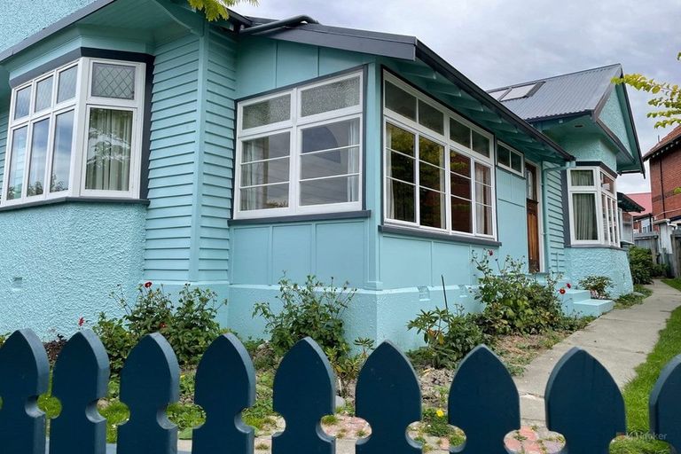 Photo of property in 2 Selwyn Street, Maori Hill, Timaru, 7910