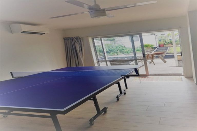 Photo of property in 2/9 Queens Parade, Devonport, Auckland, 0624