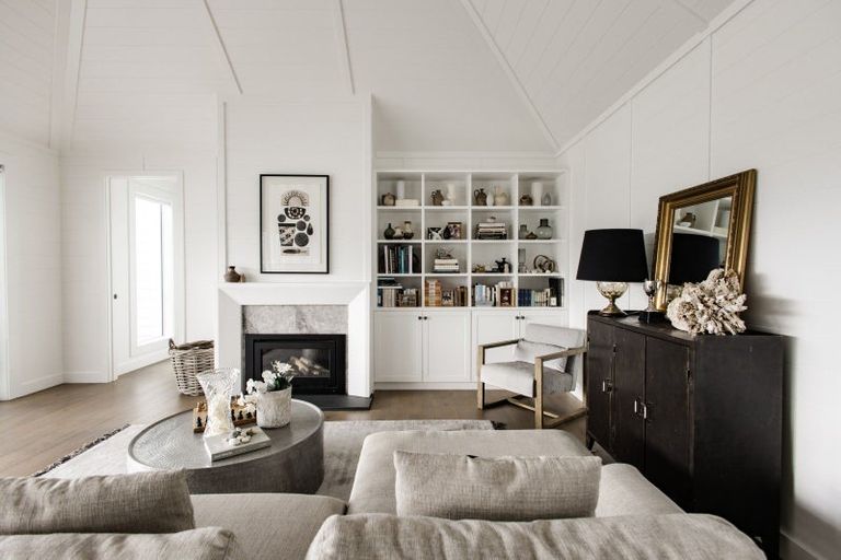 Photo of property in 12 Sandpiper Avenue, Point Wells, 0986