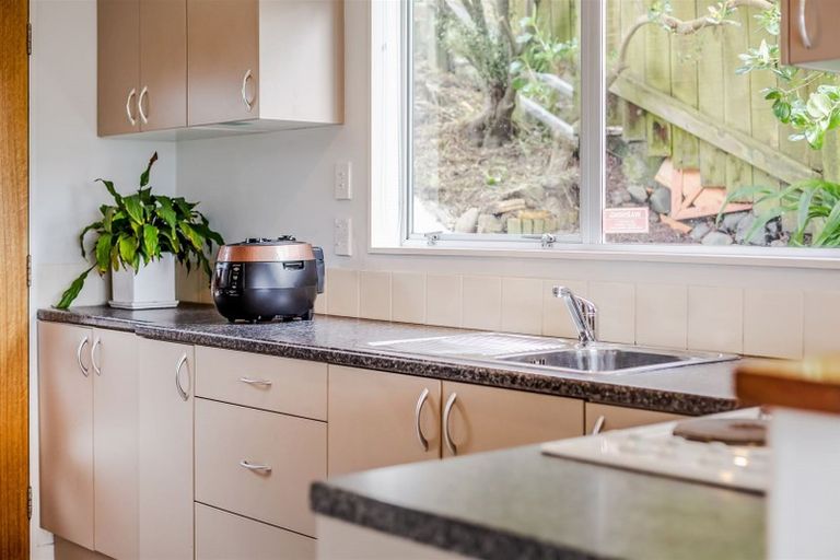 Photo of property in 1/12 Kenef Road, Paremata, Porirua, 5024