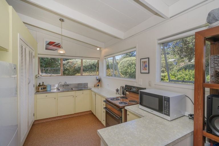 Photo of property in 13 Wigmore Crescent, Hahei, Whitianga, 3591