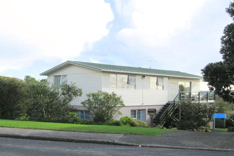 Photo of property in 73 Marellen Drive, Red Beach, 0932