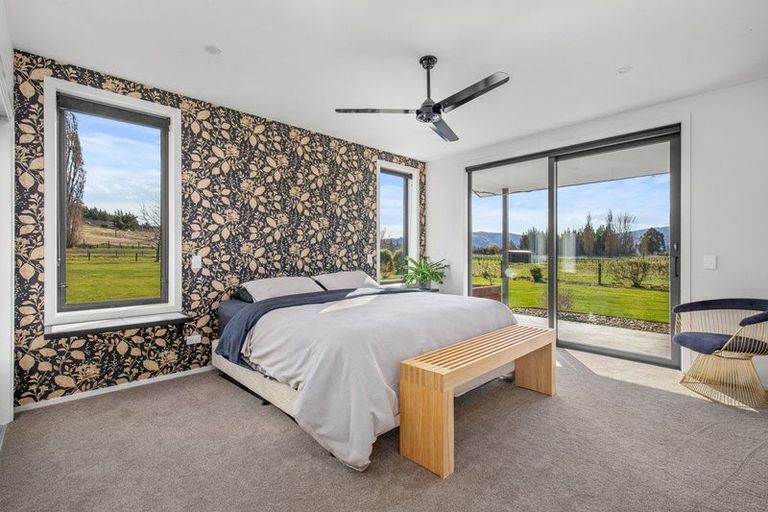 Photo of property in 4 Padgets Lane, Earnscleugh, Alexandra, 9391