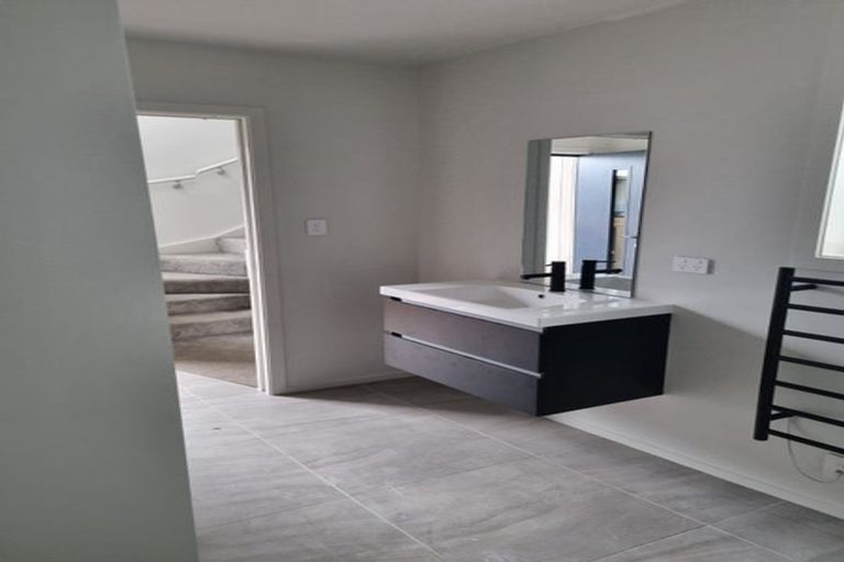 Photo of property in 1/82 Kilbirnie Crescent, Kilbirnie, Wellington, 6022