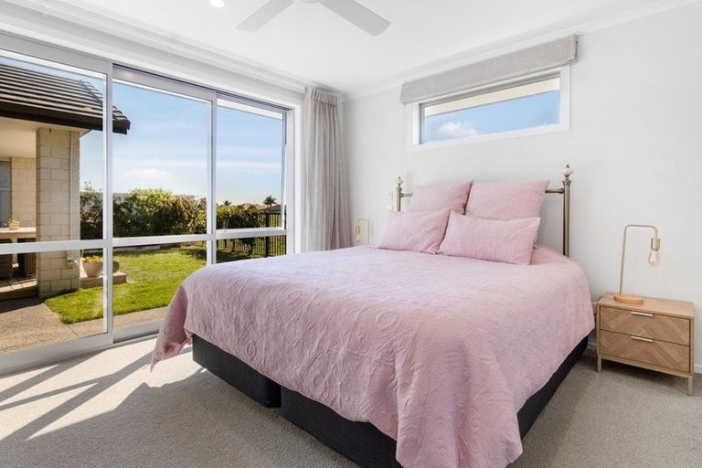 Photo of property in 55 Harding Drive, Papamoa Beach, Papamoa, 3118