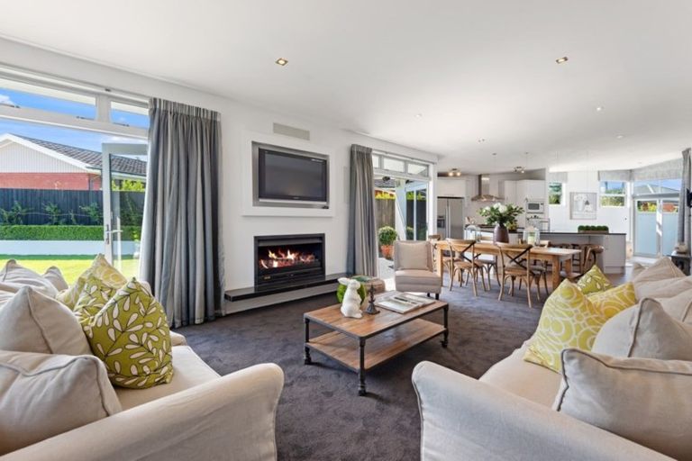 Photo of property in 19 Penhelig Place, Burnside, Christchurch, 8053
