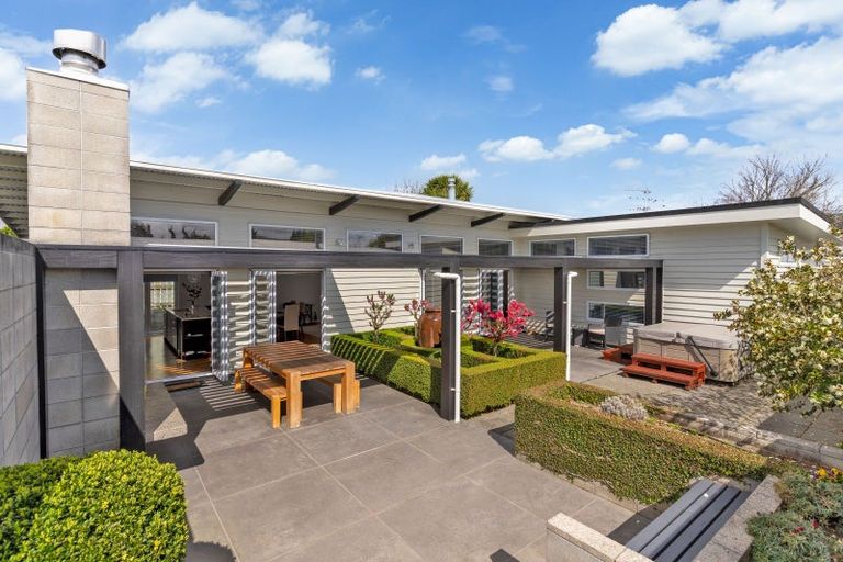 Photo of property in 56b Mcmaster Street, Greytown, 5712