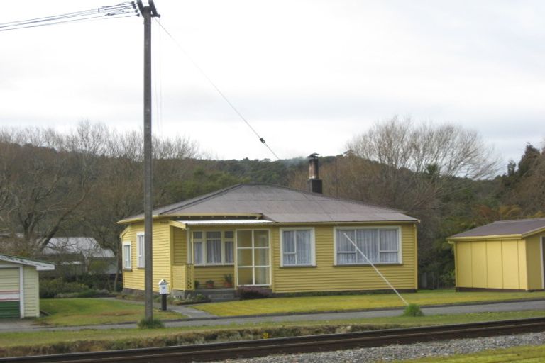 Photo of property in 28 Ranfurly Street, Runanga, 7803