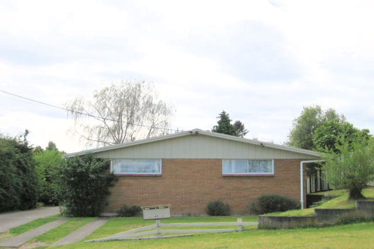 Photo of property in 2/46 Taupo View Road, Taupo, 3330