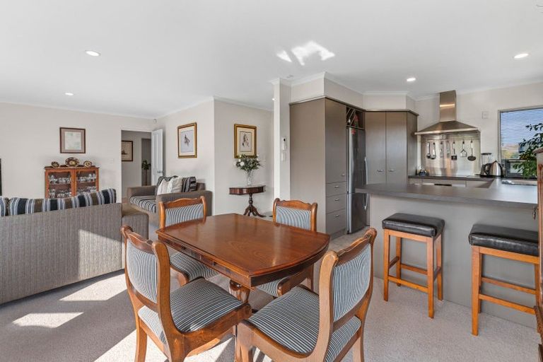 Photo of property in 16a Basley Road, Owhata, Rotorua, 3010