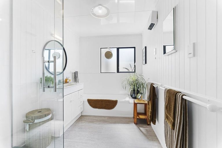 Photo of property in 3/1 Sackville Street, Fitzroy, New Plymouth, 4312