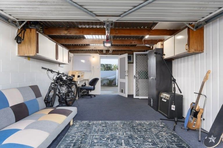 Photo of property in 15a Glenfield Place, Brookfield, Tauranga, 3110