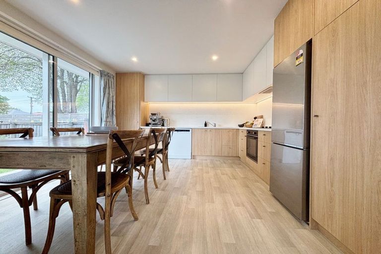 Photo of property in 2/38 Dee Street, St Albans, Christchurch, 8014