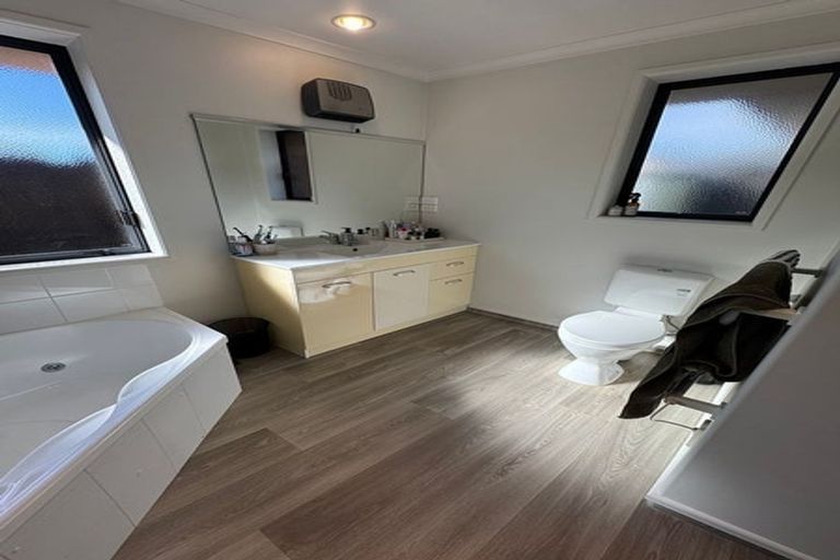 Photo of property in 64 Oriental Parade, Papamoa Beach, Papamoa, 3118