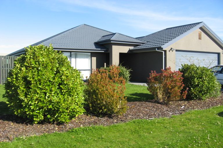 Photo of property in 5 Baltic Place, Northwood, Christchurch, 8051