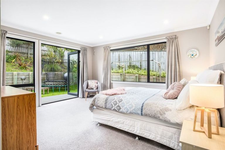 Photo of property in 12 Aotea Drive, Aotea, Porirua, 5024