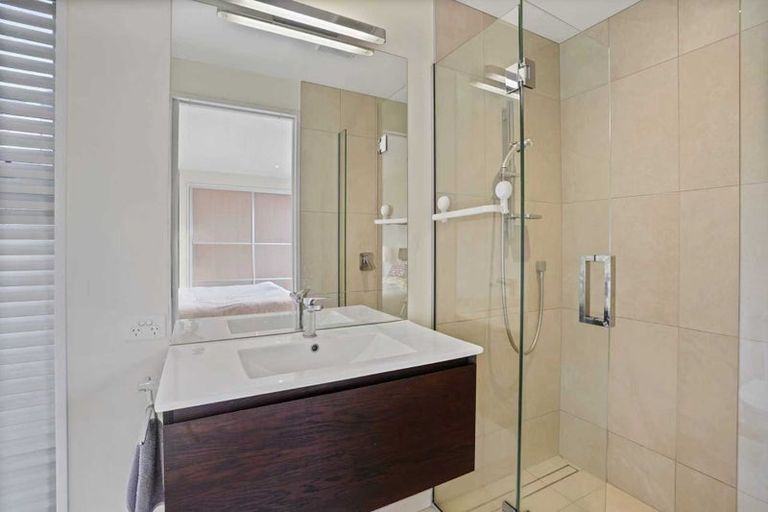 Photo of property in 33d Hackthorne Road, Cashmere, Christchurch, 8022