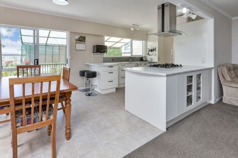 Photo of property in 2 Moana View, Raumanga, Whangarei, 0110