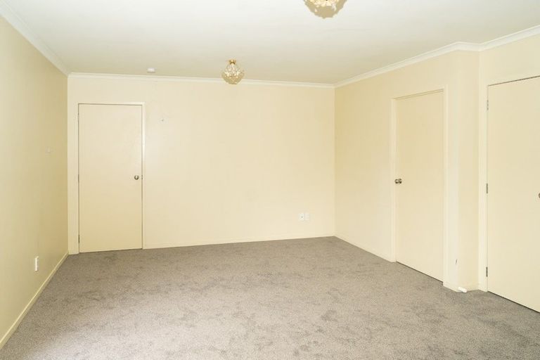 Photo of property in 22 Greig Place, Pukekohe, 2120