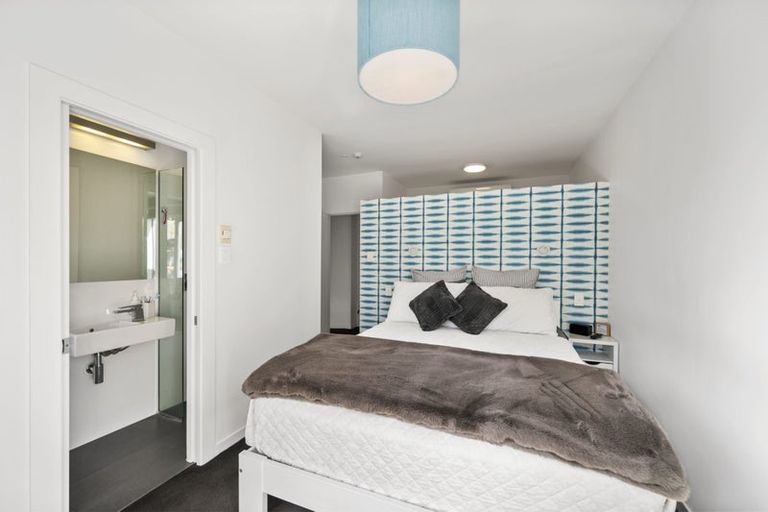 Photo of property in 115 Coutts Street, Kilbirnie, Wellington, 6022