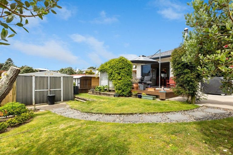 Photo of property in 14 Annandale Street, Lynmouth, New Plymouth, 4310