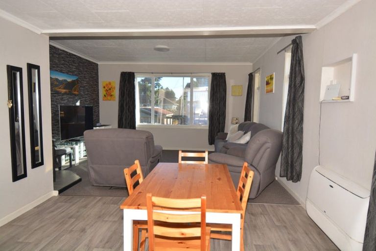 Photo of property in 11 Mason Street, Bluff, 9814