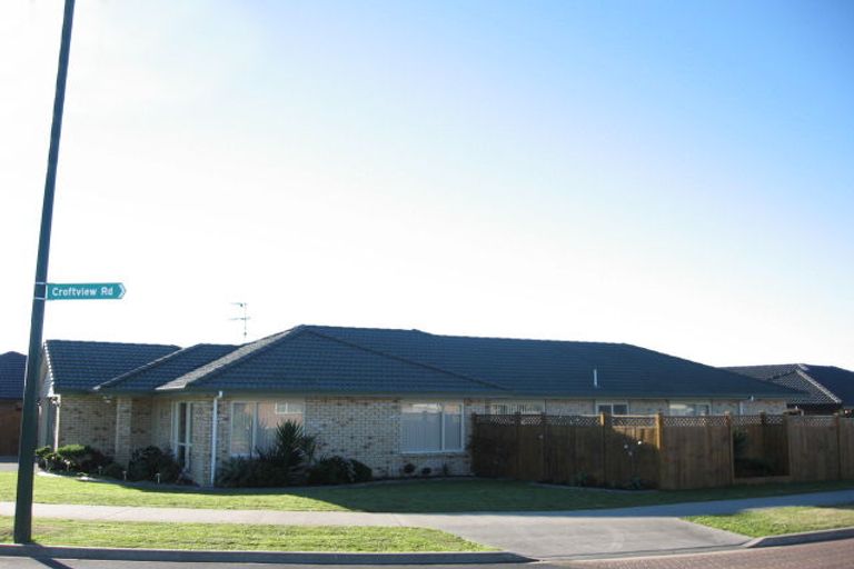 Photo of property in 45 Croftview Road, Wattle Downs, Auckland, 2103