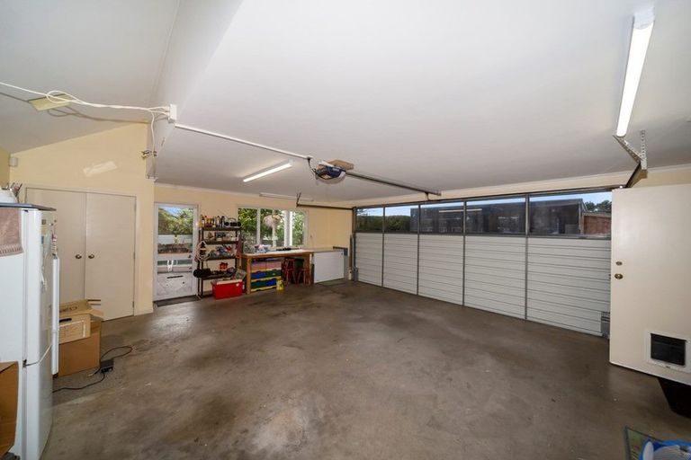 Photo of property in 8 Barrett Street, Westown, New Plymouth, 4310