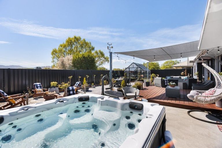 Photo of property in 5 Half Time Close, Omakau, 9376